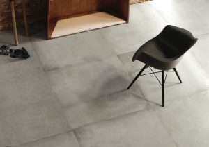 Foto 3. Stoere betonlook met aan de randen watervlekken.
